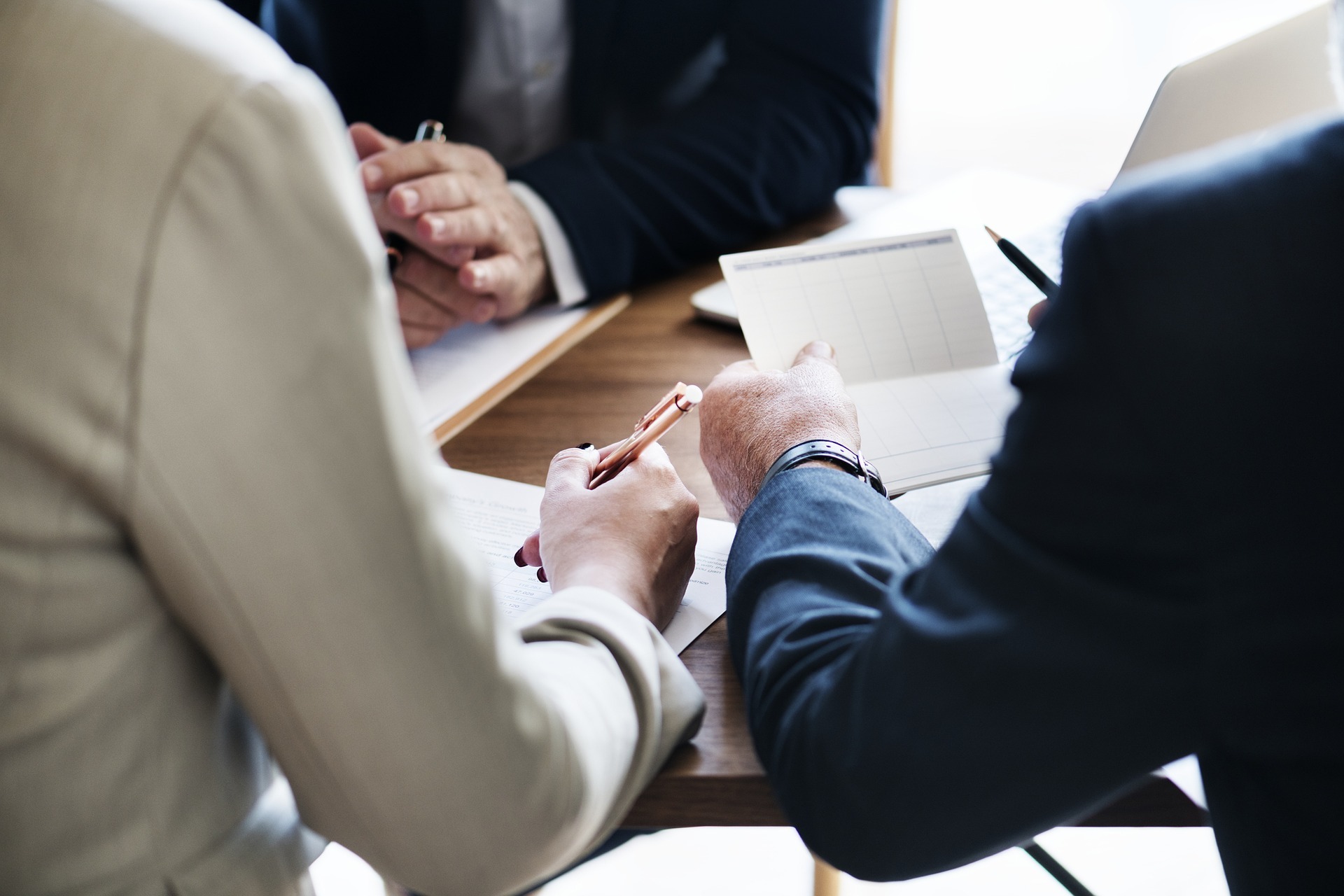 investment-guide-passive-portfolios-vs-actively-managed-funds-wren